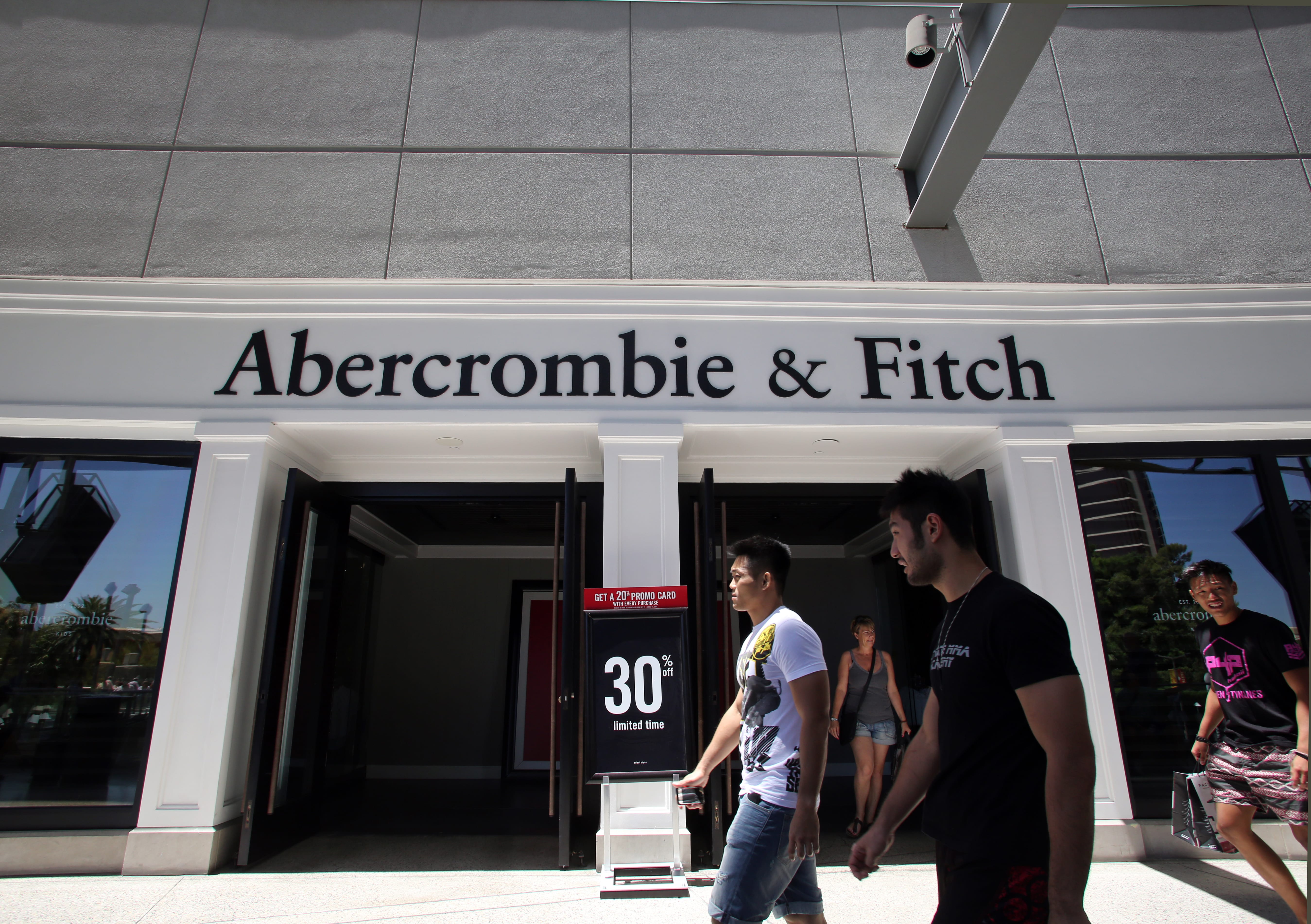 U.S. Supreme Court Sides With EEOC in Abercrombie Headscarf Case